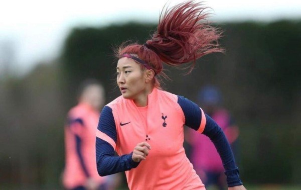 Megan Rapinoe y las futbolistas con los looks más raros y extravagantes, dos del Barcelona sorprenden