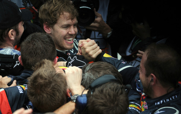 Vettel se coronó tricampeón en Brasil