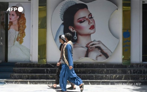 Dolorosa realidad en Kabul: así lucen las calles de la ciudad por el nuevo régimen talibán; las mujeres son borradas