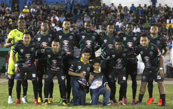 Atlético Pinares y Santos van por la remontada en la vuelta de cuartos