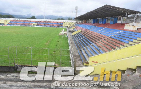 EN FOTOS: Abandonado y viejo, así luce el triste estadio de La Ceiba
