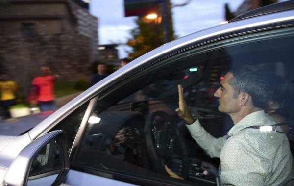 Cena de lujo: Así celebran título de Liga jugadores del Barcelona con sus esposas