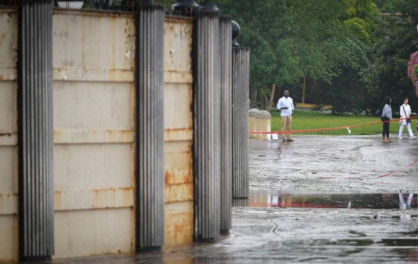 Huracán Florence toca tierra y comienza a desatar su furia en costa este de Estados Unidos