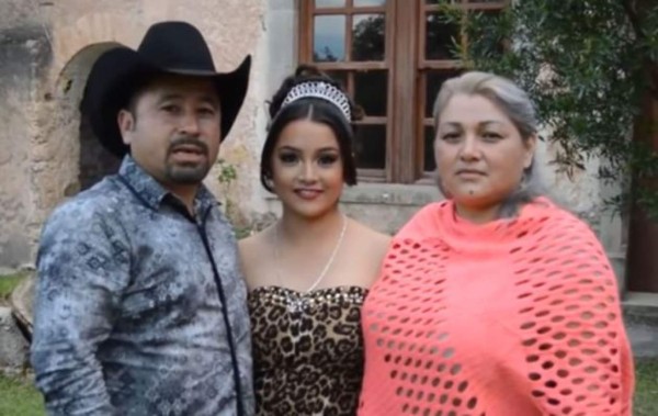 ¡UNA LOCURA! Los XV de Rubí, en fotografías