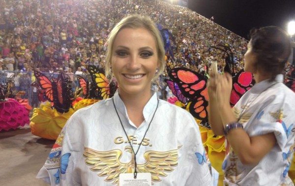 Fernanda Colombo, la árbitro asistente más sexi del mundo