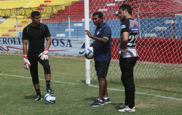 La generación del 2000 de Honduras le apunta a la dirección técnica