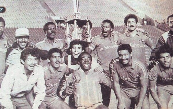 Futbolistas y técnicos de los países más extraños que jugaron en Honduras