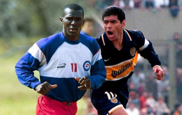 Baño de aceite quemado, uno apaleado y otro apedreado: futbolistas hondureños que fueron agredidos en el extranjero