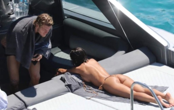 Karius también falla en el amor: Escándalo tras ser cazado siendo infiel con mujer misteriosa