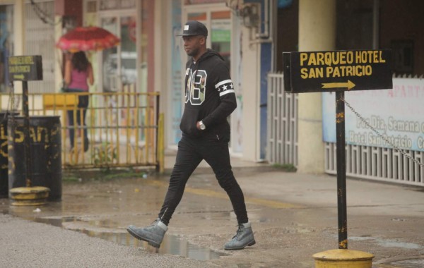 Al delantero Jerry Palacios en Tocoa lo tratan como actor de Hollywood