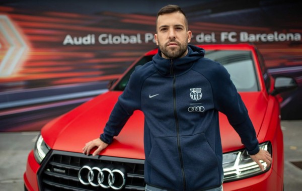 Los impresionantes autos que recibieron los futbolistas del Barcelona de parte de Audi