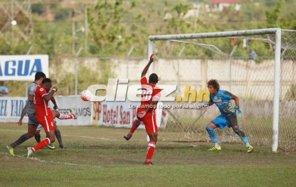 NO SE VIO EN TV: La 'picardía' en Tocoa que enfureció a Real España