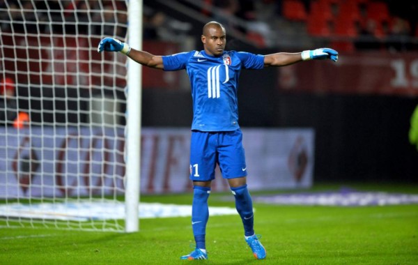 Agentes libres: Grandes y reconocidos jugadores sin equipo... ¡uno de Honduras!