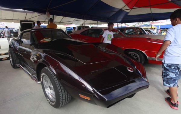 Exhibición de autos clásicos