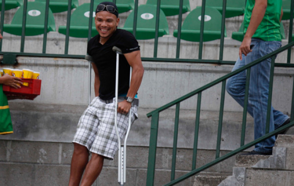 Emil Martínez está cerca de volver a las canchas