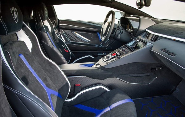 Hazard y su nuevo juguete de medio millón de euros: Un Lamborghini que alcanza los 350 km/h