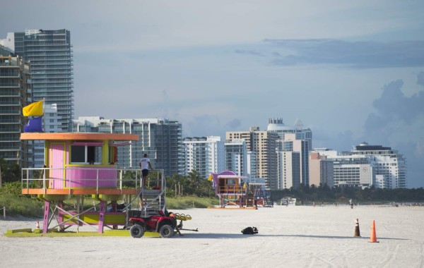 Éxodo masivo en la Florida por llegada del huracán Irma