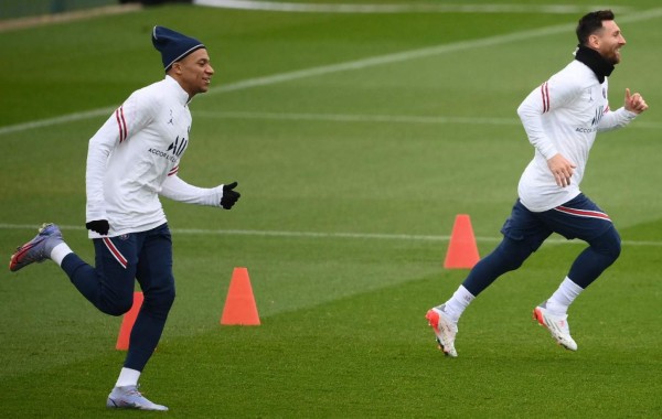 De acérrimos rivales a practicar juntos: así fue el reencuentro de Sergio Ramos con Messi en el entreno del PSG