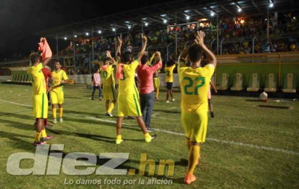 ¡JÚBILO! Celebración, lágrimas y un grito de salvación del Social Sol en Olanchito