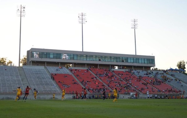 El Titan Stadium, el lugar donde 'Buba' López espera recuperar el brillo