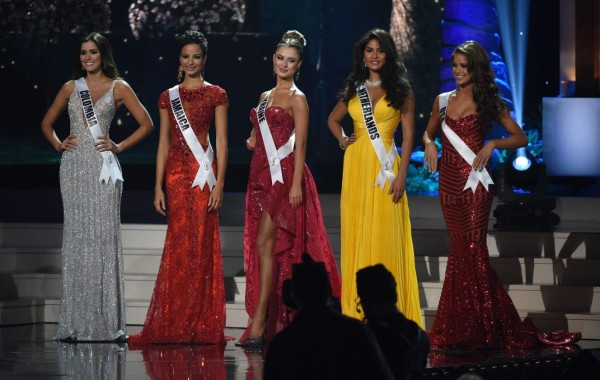 Manny Pacquiao participa en elección de la Miss Universo