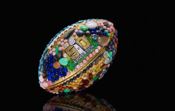 Los espectaculares diseños de balones conmemorativos al Super Bowl 50