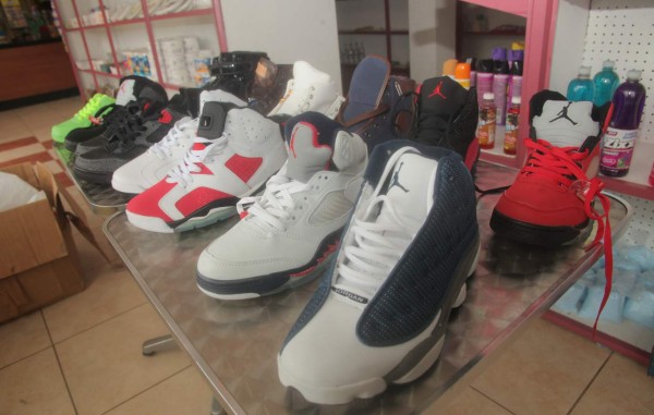 FOTOS: Así es la faceta de Jerry Palacios como comerciante