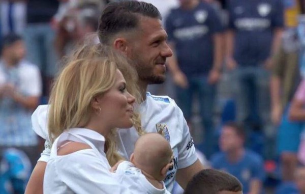 LO QUE NO SE VIO POR TV: El Real Madrid celebra y el Barcelona llora en el Camp Nou