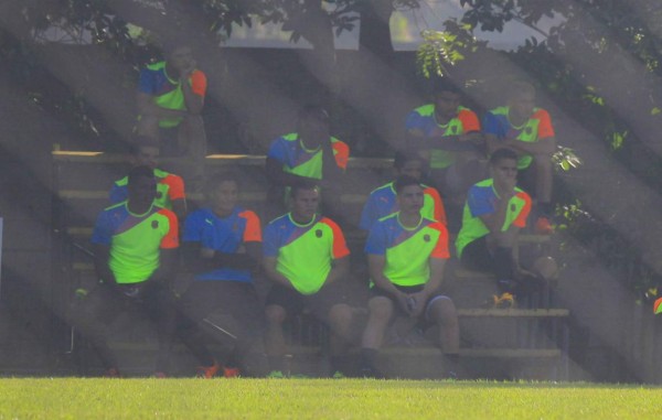 Kevin Hernández se reincorporó a los entrenamientos del Real España