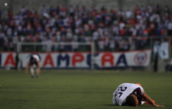 ¡Dramático! Luis Ángel Firpo consuma su descenso en El Salvador