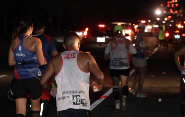 ¡Alegría, besos y bellezas! Las imágenes que dejó la sexta Maratón del Atlántico