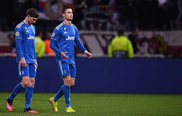 ¡No se vio! El berrinche de Cristiano Ronaldo y el aficionado fantasma en la cancha