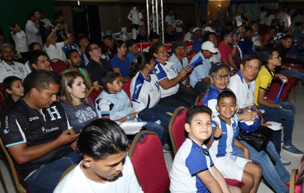 Gran ambiente el que se vivió en el Estadio Virtual de DIEZ