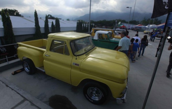 Exhibición de autos clásicos