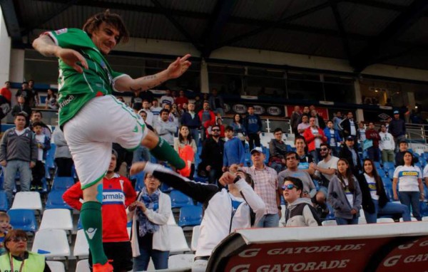 ¡Hasta secuestros! Los futbolistas que perdieron la cabeza y agredieron a aficionados