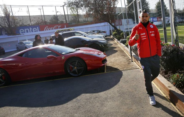FOTOGALERÍA: El Ferrari que destrozó Arturo Vidal en Chile