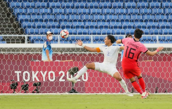 Denil Maldonado de rodillas y Jonathan Núñez incrédulo: la tristeza de la selección de Honduras tras caer humillada de Tokio 2021&nbsp;&nbsp;