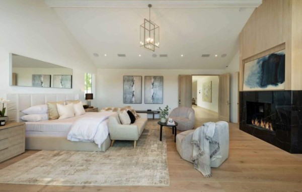 ¡Espectacular! Así es la lujosa mansión que compró Chicharito Hernández en Los Ángeles