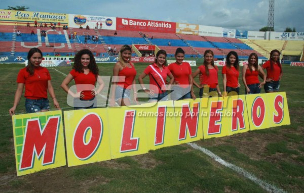 ¡BELLEZA! La jornada de la Liga sobresale por las lindas chicas en los estadios