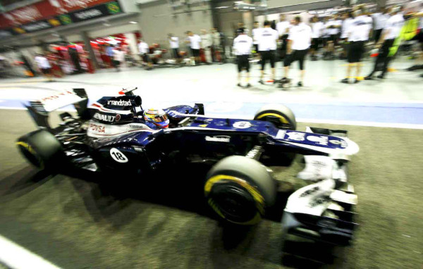 F1: Hamilton logra pole en Singapur.