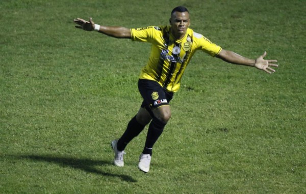 ¡Con tres cambios! El 11 que presentaría hoy Real España ante Comunicaciones