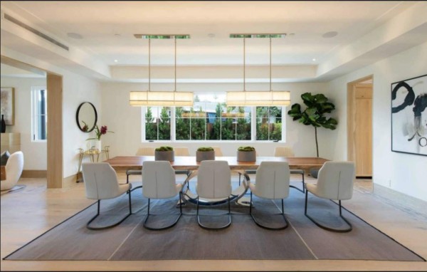 ¡Espectacular! Así es la lujosa mansión que compró Chicharito Hernández en Los Ángeles