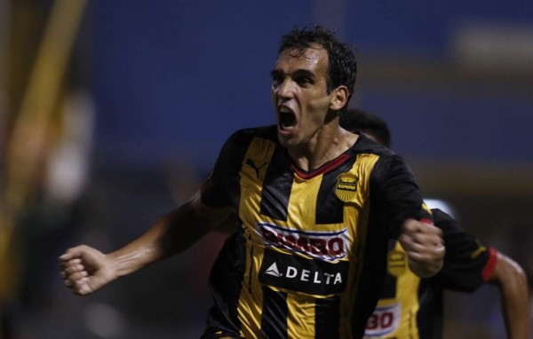 Los mejores fichajes extranjeros de Real España de los últimos años