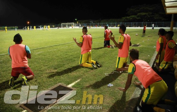 ¡JÚBILO! Celebración, lágrimas y un grito de salvación del Social Sol en Olanchito