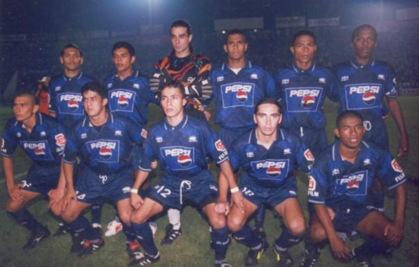 Títulos y fútbol champán: los equipos que marcaron una época en la historia de la Liga Nacional