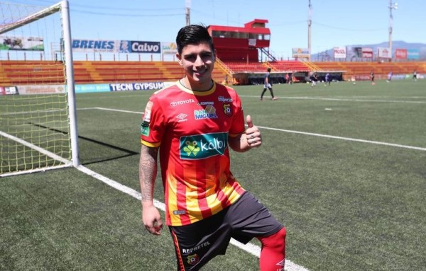 Rumores y fichajes: Mundialista tico interesa a grandes equipos debido a su buen momento en segunda división