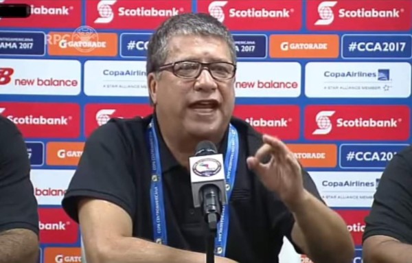 'Bolillo' Gómez y Jorge Luis Pinto, dos técnicos amigos de las polémicas