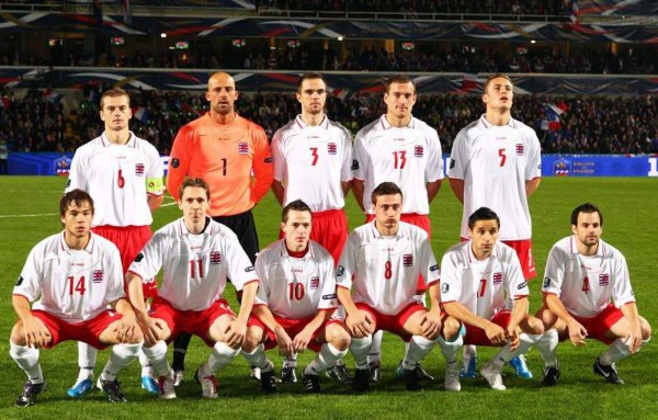 La lista de las selecciones que nunca han clasificado a una Copa del Mundo