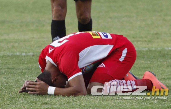 La tristeza de Real Sociedad tras perder su cuarta final