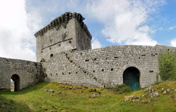 ¡Estadio y castillos medievales! Así es la nueva casa del hondureño Jonathan Rubio en Portugal